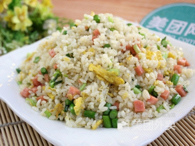 鸡丁蛋炒饭图片