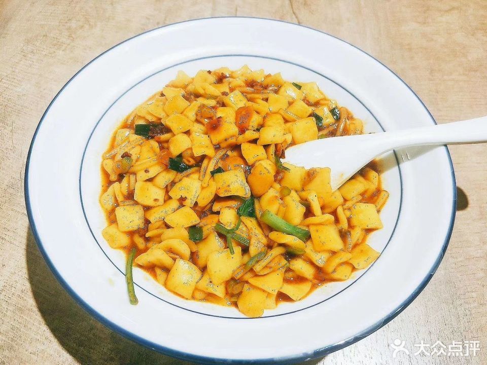 羊肉炒面片图片