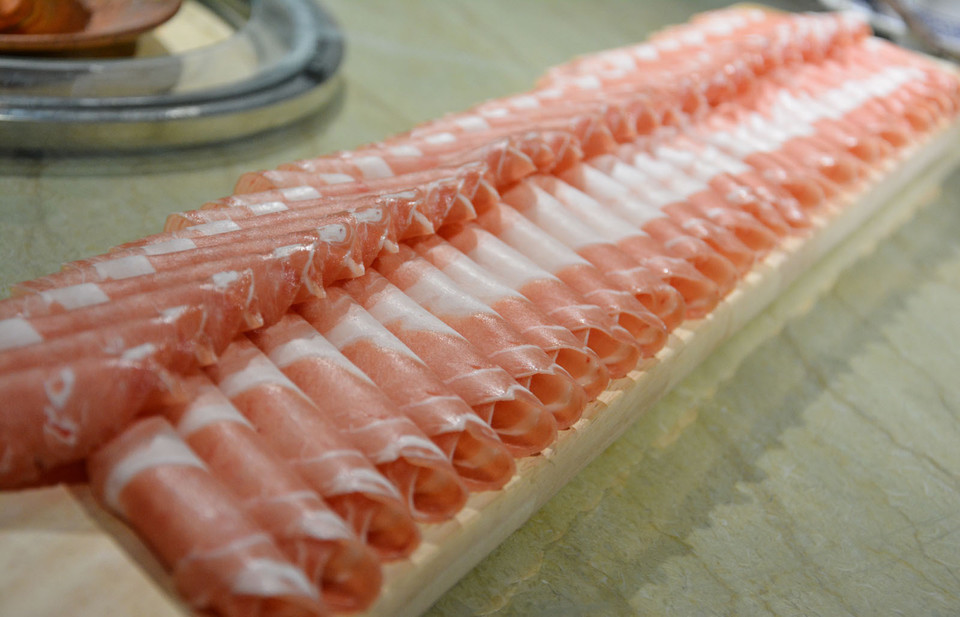 一米板羊肉图片