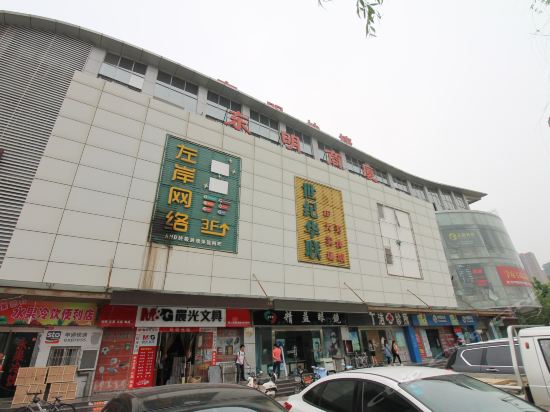 在哪里,在哪儿):新乡市红旗区东明路新乡学院东门对面东明大厦4楼电话