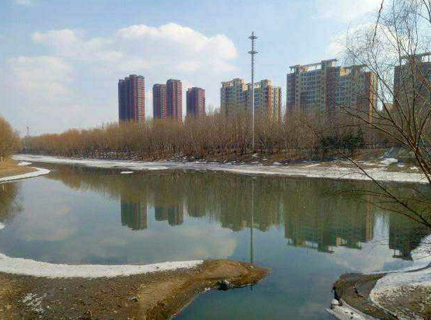 于洪怒江东公园图片