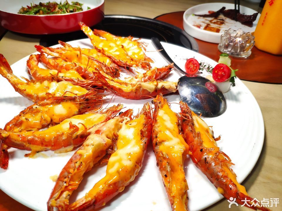 芝士海胆焗大明虾图片