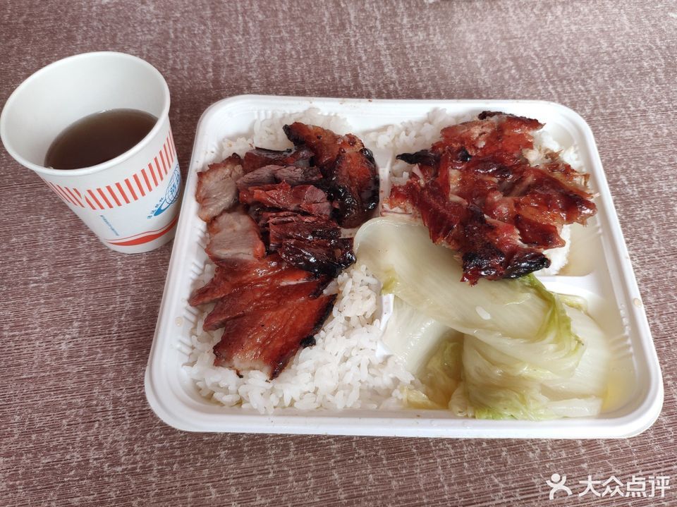 叉烧拼排骨饭图片