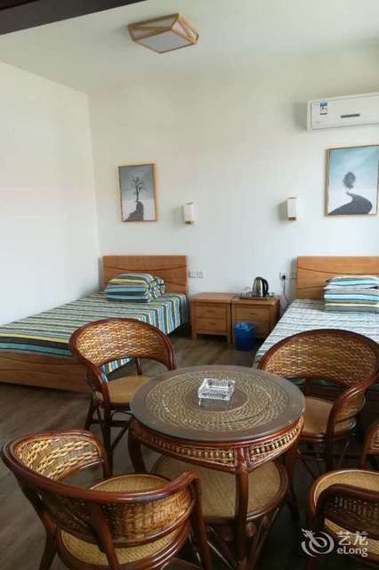 西柏坡梁家沟美丽乡村民宿