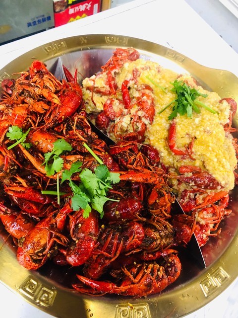 鸳鸯龙虾火锅图片