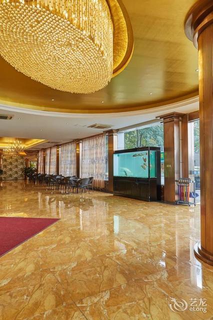 oyo临安金辉大酒店(临水路店)