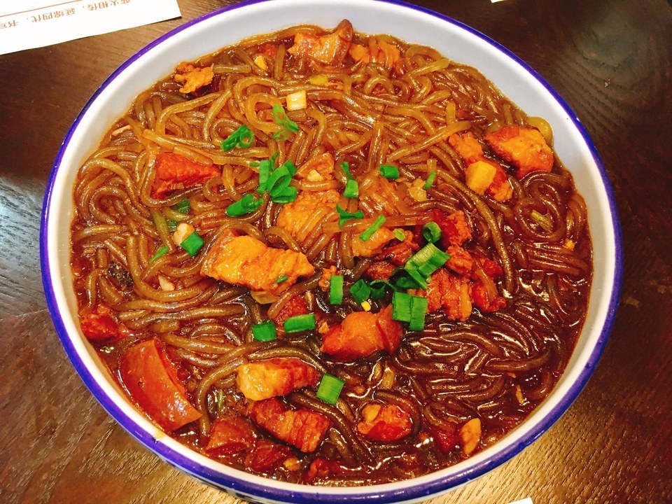 猪肉炖粉条图片