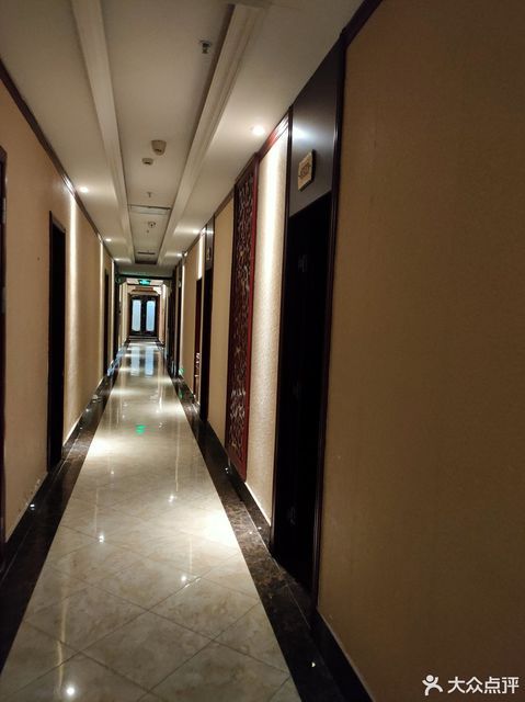 > 附近洗浴按摩中心