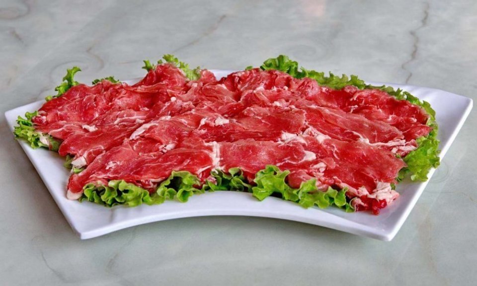 鲜切牛羊肉拼盘滋补养生原味锅推荐菜:清真香源涮锅羊肉位于平凉市