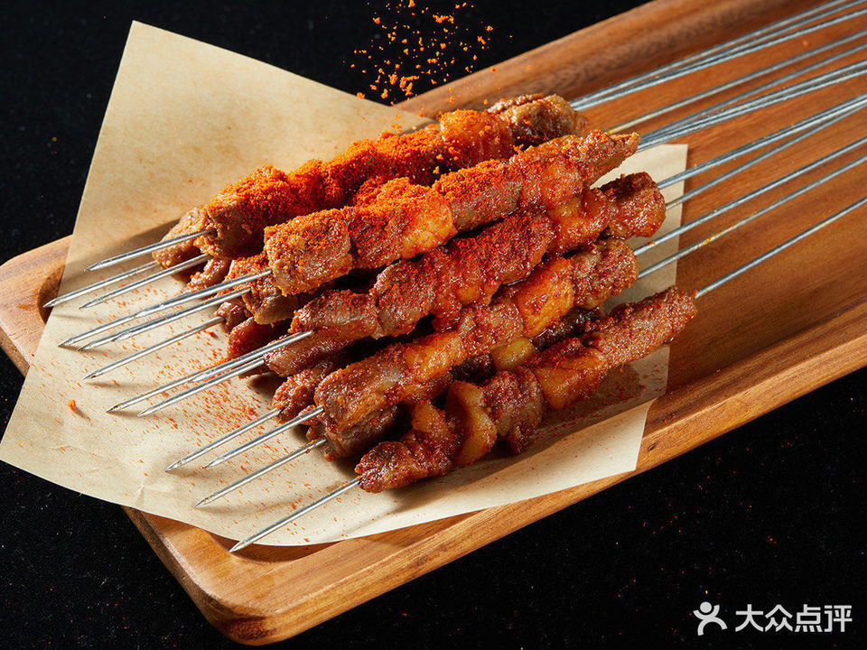 竹签羊肉串图片