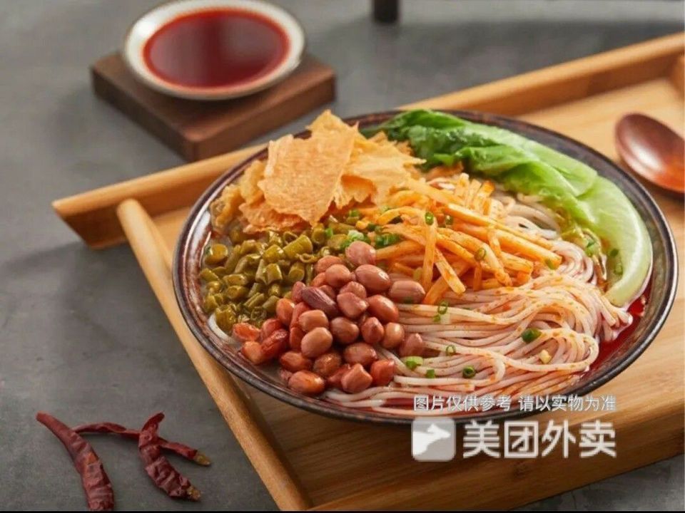 鲜虾螺蛳粉图片