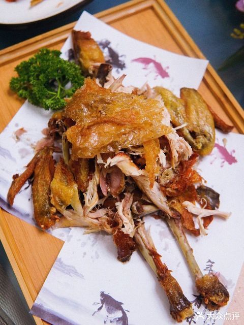 金牌蒜香手撕鸡图片