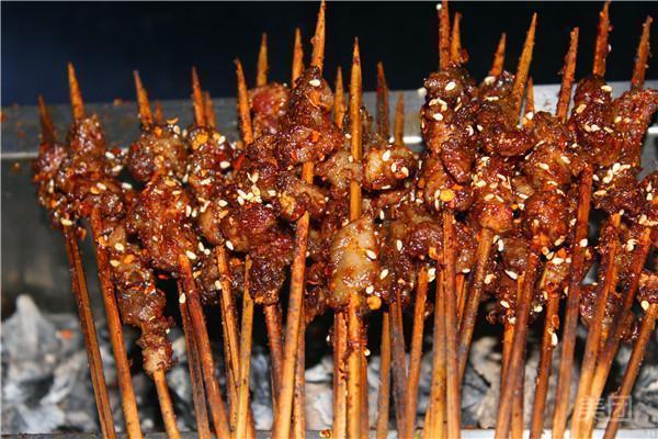 火一把昭通特色小肉串天河园店