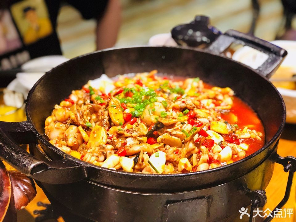 香辣炭烧牛蛙图片