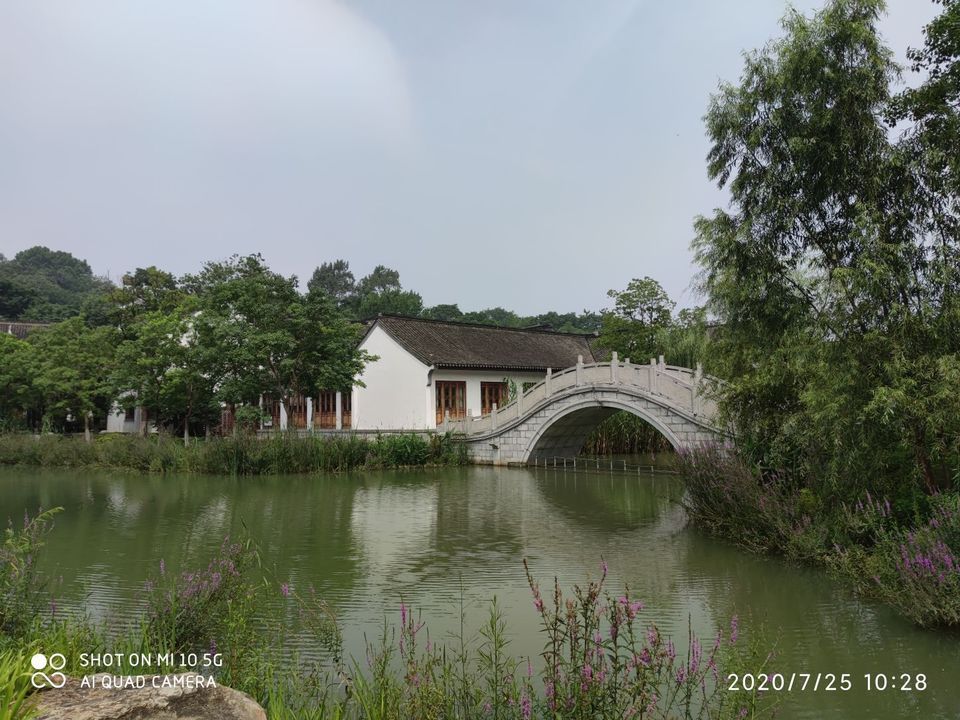 镇江南山珍珠湖图片