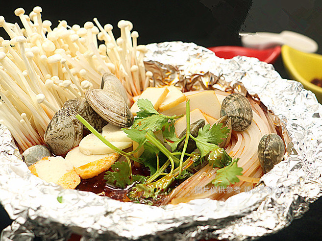 锡纸花甲粉图片