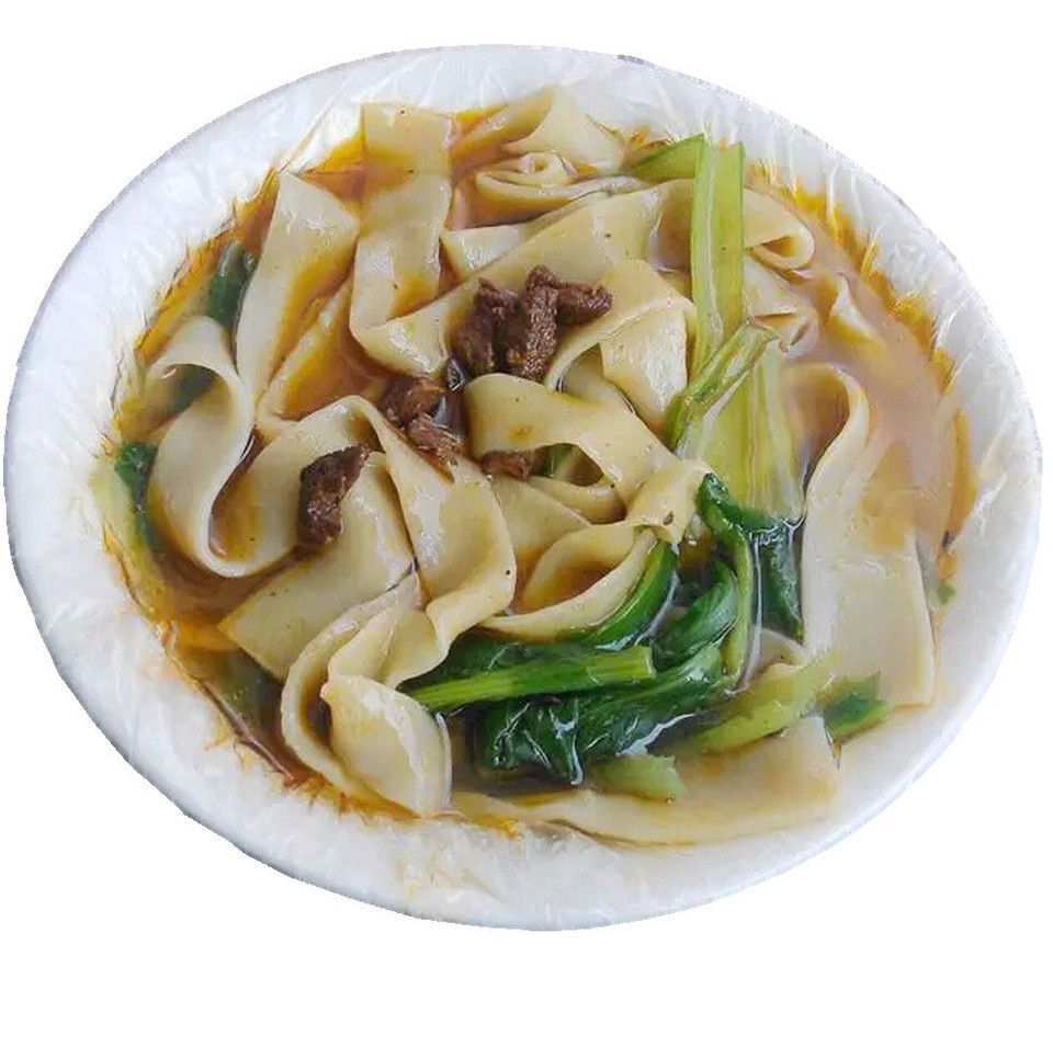 牛肉汤牛肉粉丝汤推荐菜:贾记把子肉位于商丘市永城市芒山路433号(芒