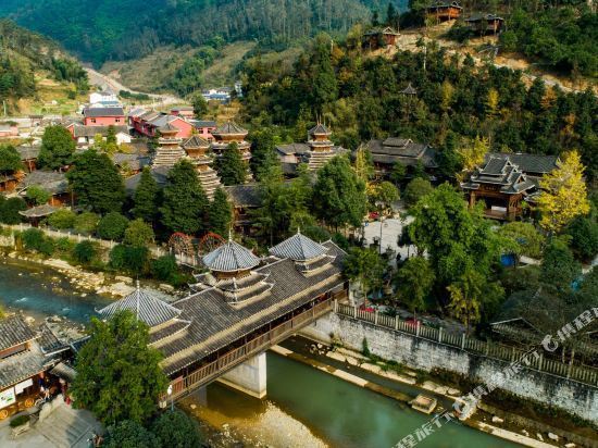 重庆古韵廊桥假日酒店