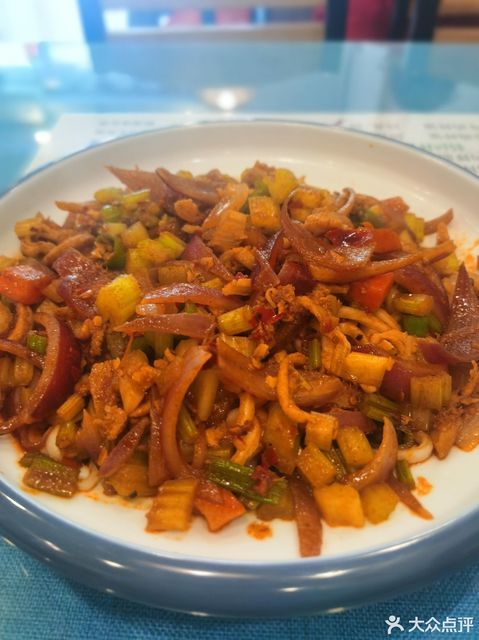 圪崂菜拌面图片