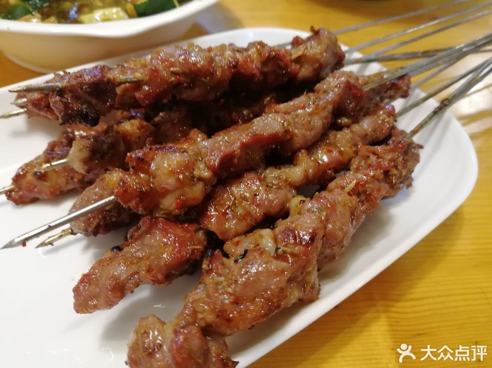 烤羊肉串图片真实照片图片