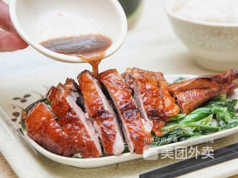 蜜汁烧排骨拼烧鹅饭图片