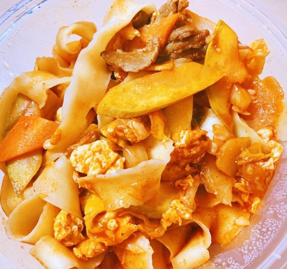 鸡蛋炒刀削面图片