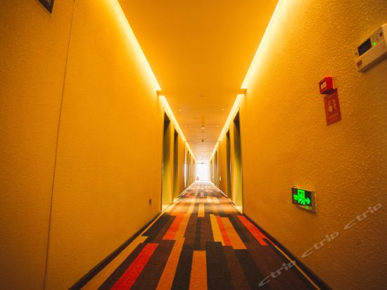 宜必思酒店(兰州西固玉门街店)