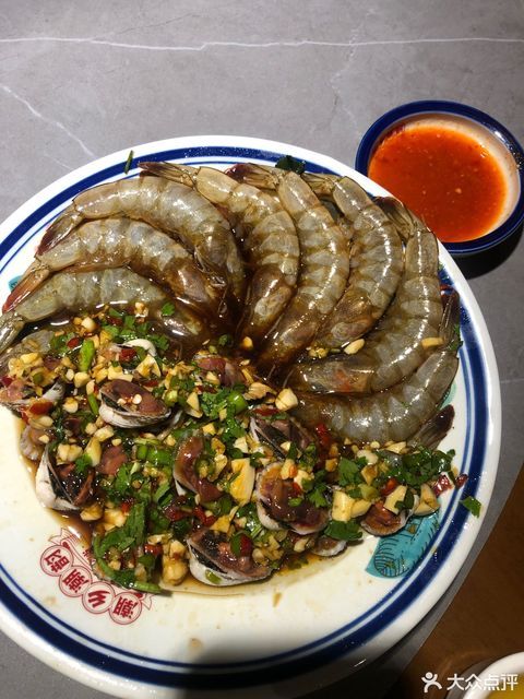 推荐菜:潮乡潮韵大明档位于揭阳市榕城区东兴街道马牙路富榕大厦