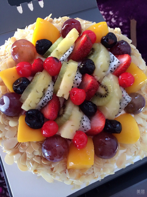 千禧坊世茂大润发店