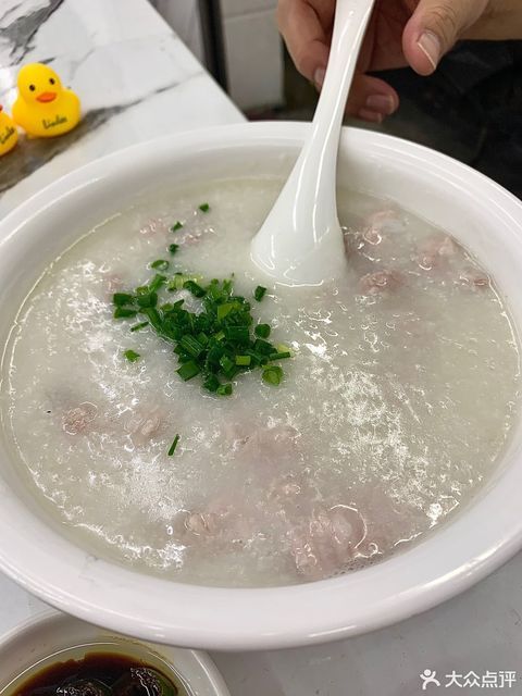 运哥石岐大碗粥位于中山市孙文中路123号 标签:餐饮快餐中式快餐餐馆