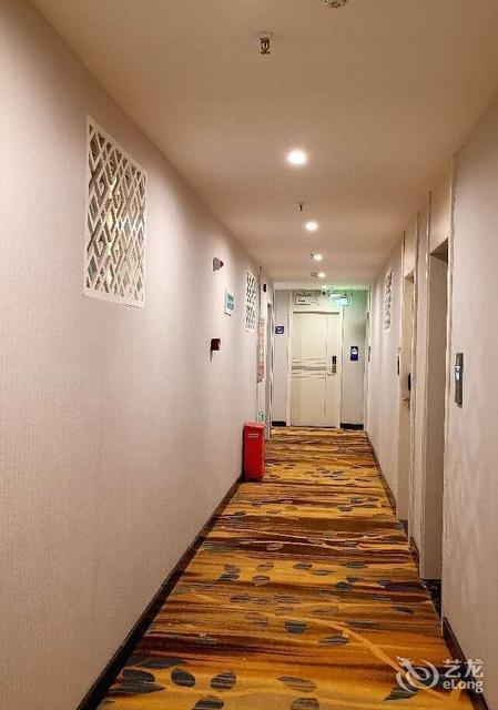 武汉市 住宿服务 酒店 > 米兰精品酒店(武汉左岭新城店)