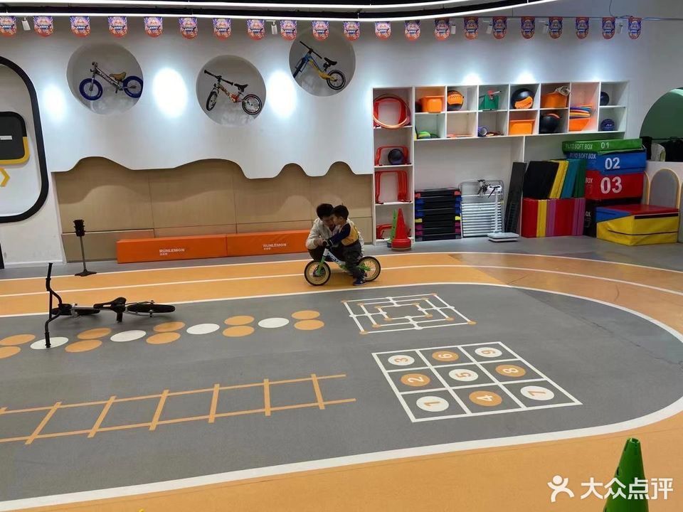润洛檬青少儿运动成长中心·puky平衡车俱乐部