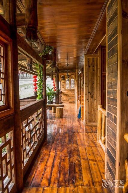 湘西土家族苗族自治州 住宿服务 客栈民宿 > 芙蓉镇白河人家客栈