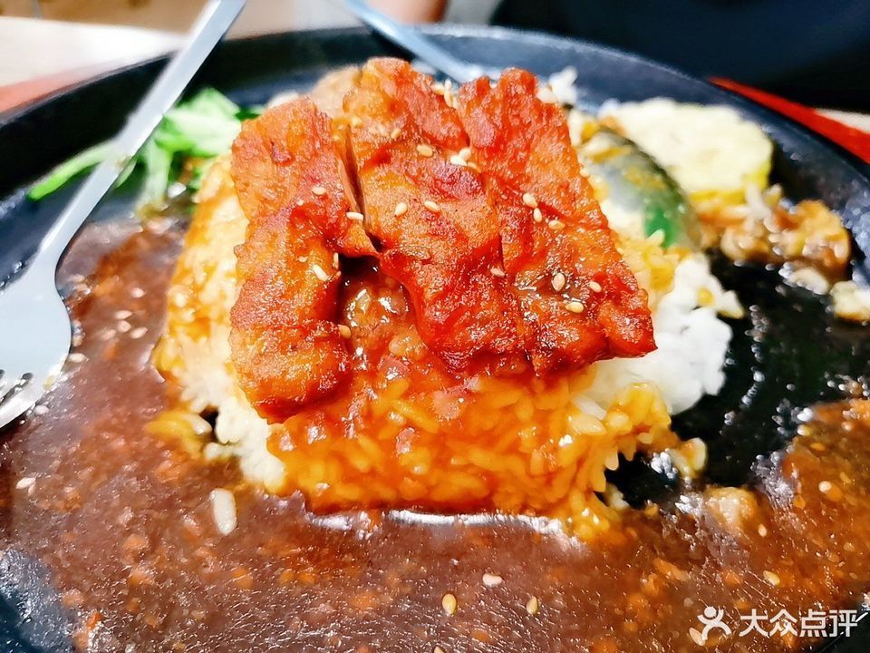 牛排鸡排双拼饭图片
