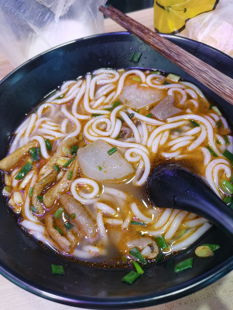 牛一品牛杂萝卜面