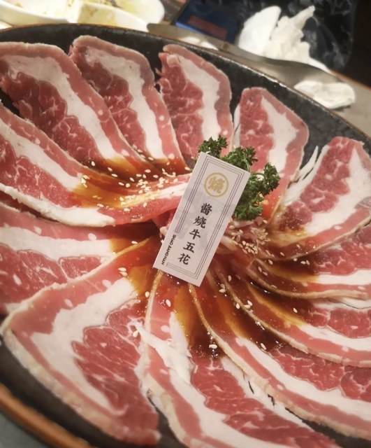 厚切牛五花图片