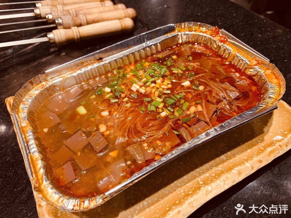 锡纸鸭血粉丝图片