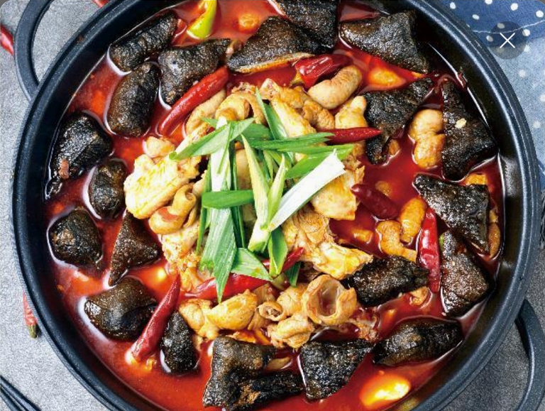 臭豆腐肥肠锅图片