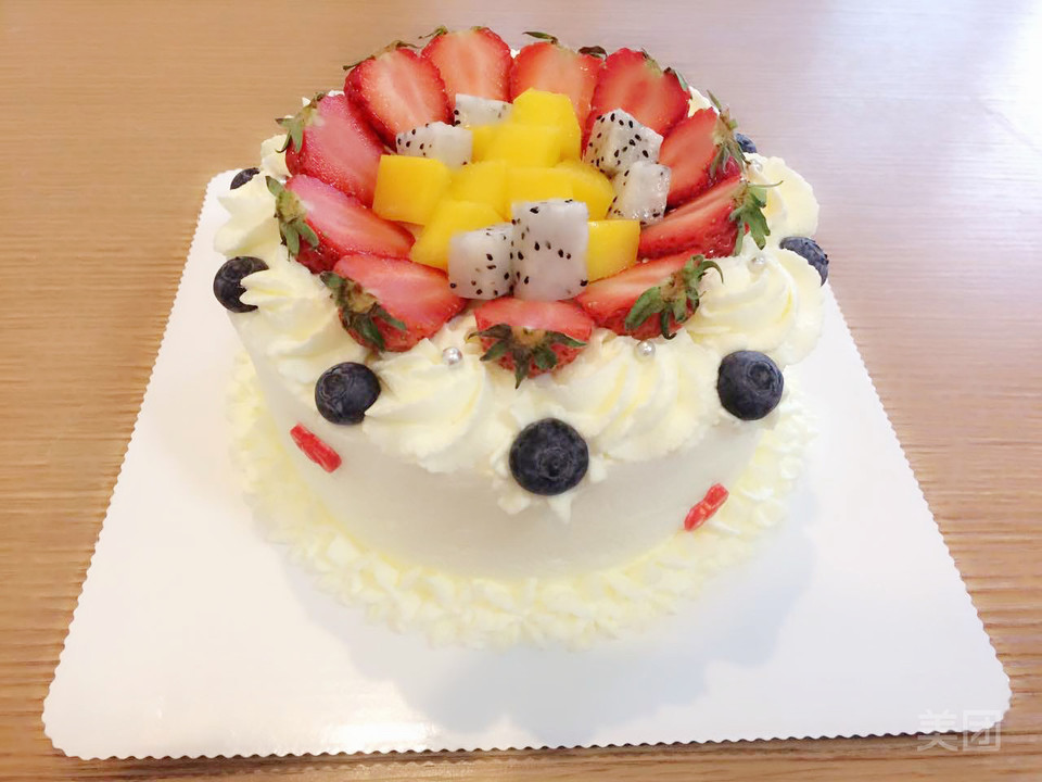 diy法国红丝绒水果蛋糕图片