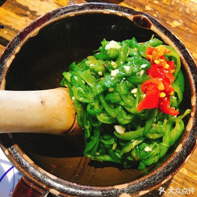 粮票街湘味土钵