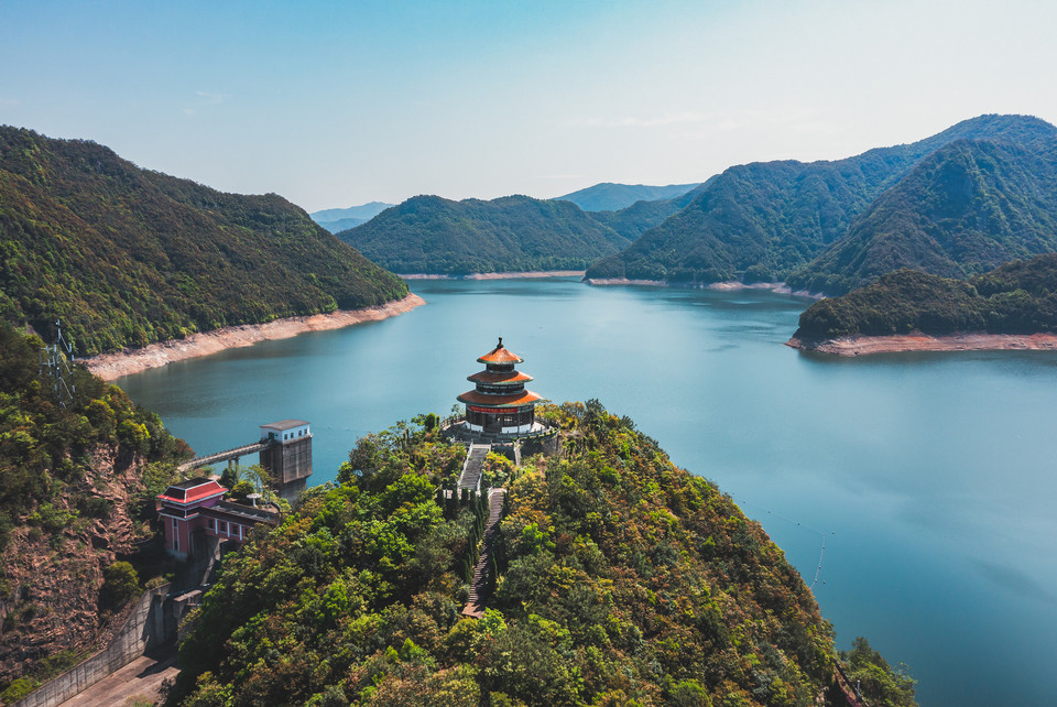 怎么去,怎么走,在哪,在哪里,在哪儿):舟山市普陀区朱家尖街道 电话