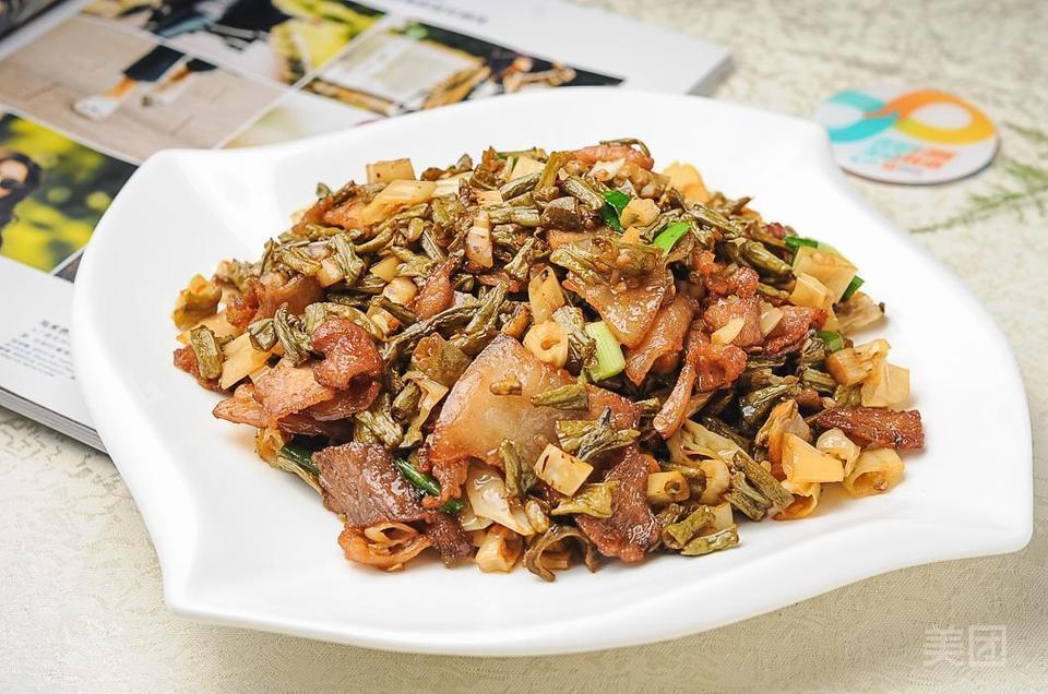 坛子菜炒五花肉图片