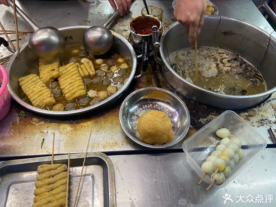 尖尖牛位于深圳市龙岗区新风南街60号 标签:餐饮快餐小吃快餐小吃