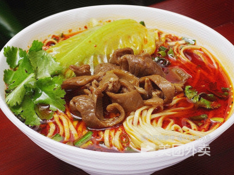 肥肠刀削面图片