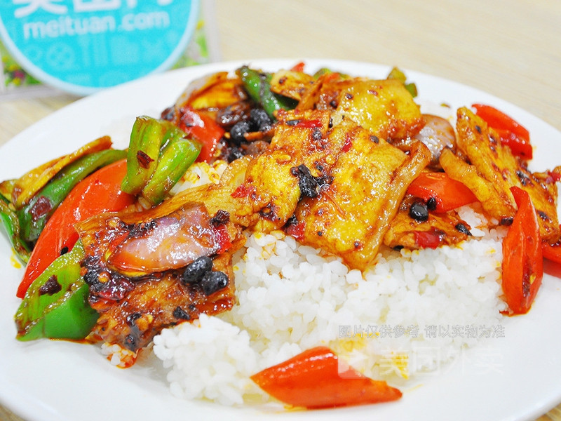 川香回锅肉饭图片