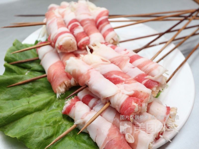 五花肉卷金针菇图片