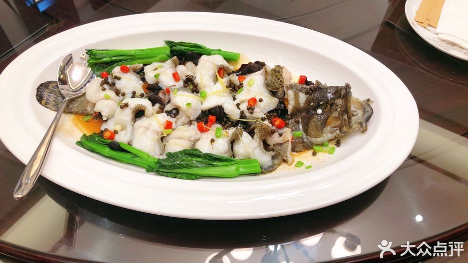 鲜花椒蒸龙趸图片