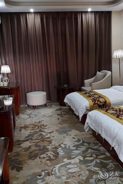 北屯市 住宿服务 酒店 > 北屯添禧嘉福大酒店