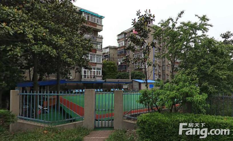 新模范马路66号