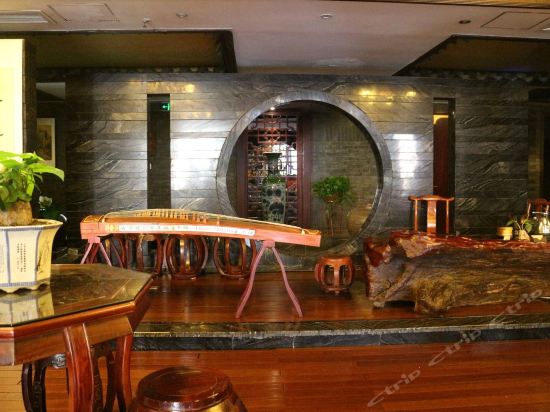 南充松花堂华艺大酒店